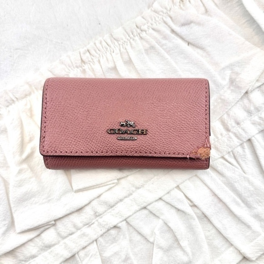Preowned Coach key holder. Pink.